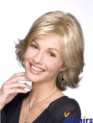 Wavy Blonde Trendy Chin Length Classic Wigs